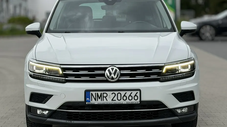 VOLKSWAGEN Tiguan -