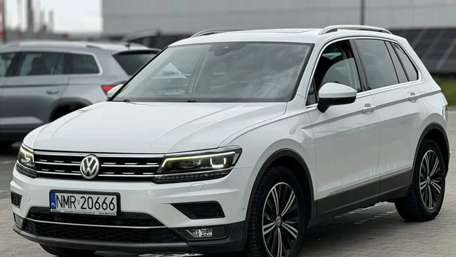 VOLKSWAGEN Tiguan -