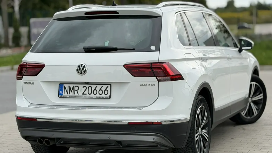 VOLKSWAGEN Tiguan -