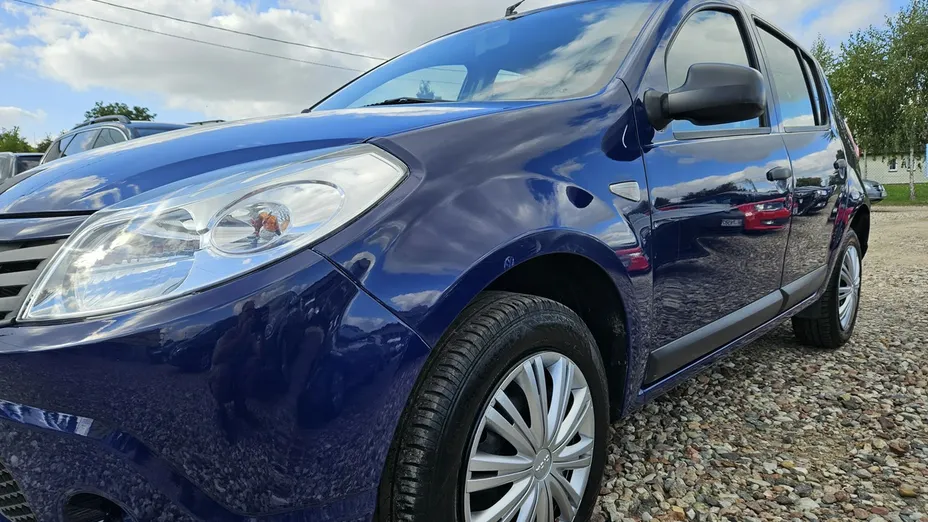 DACIA Sandero -