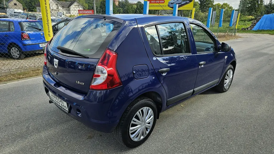 DACIA Sandero -