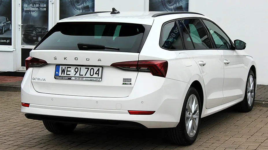 SKODA Octavia -