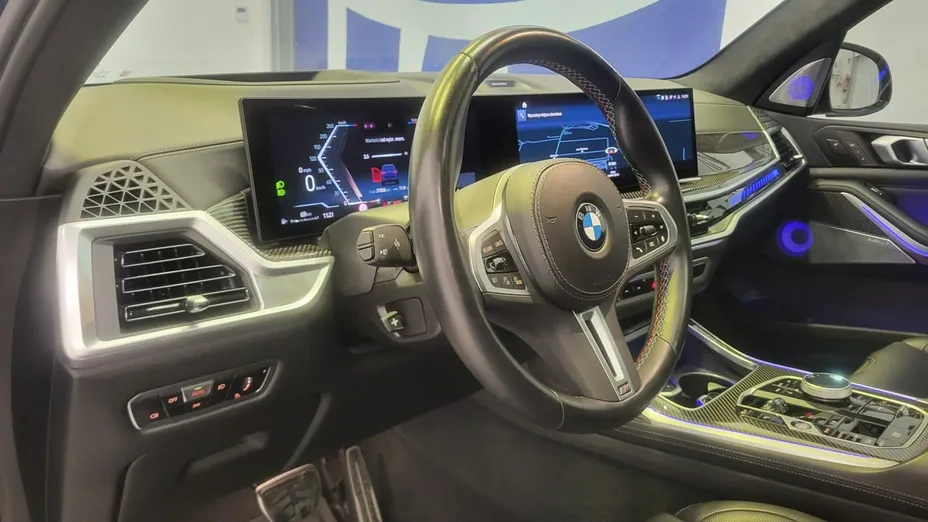 BMW X7 -