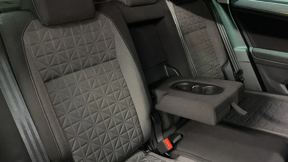 VOLKSWAGEN Tiguan -