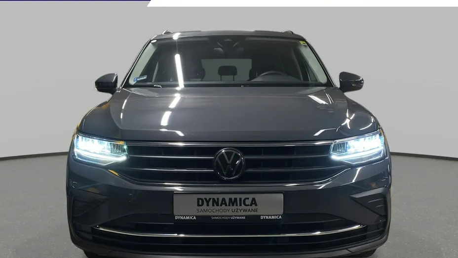 VOLKSWAGEN Tiguan -