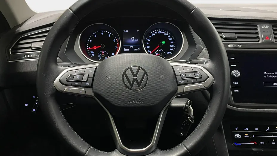 VOLKSWAGEN Tiguan -