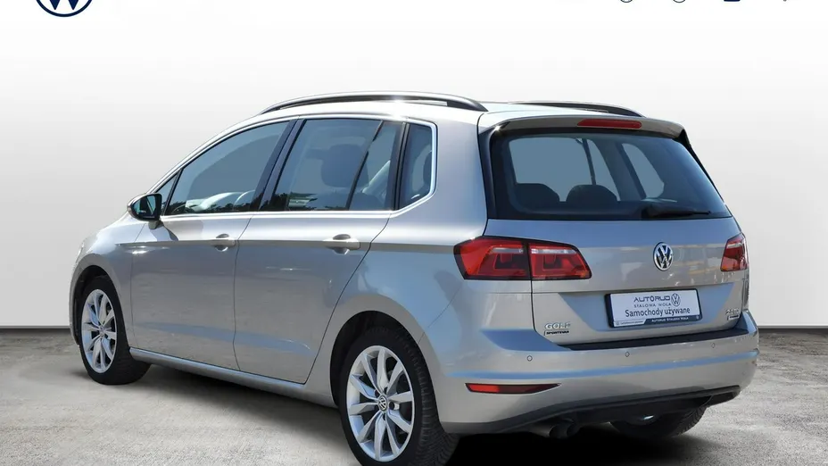 VOLKSWAGEN Golf Sportsvan -
