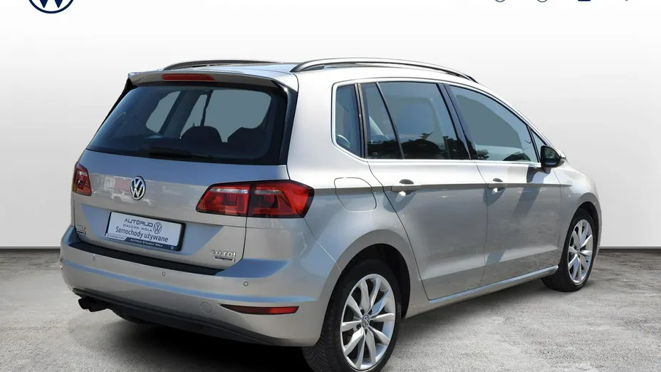 VOLKSWAGEN Golf Sportsvan -