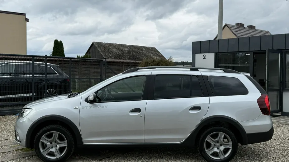 DACIA Logan -