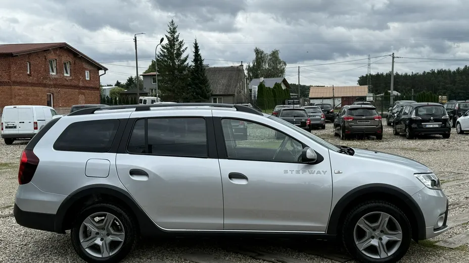 DACIA Logan -