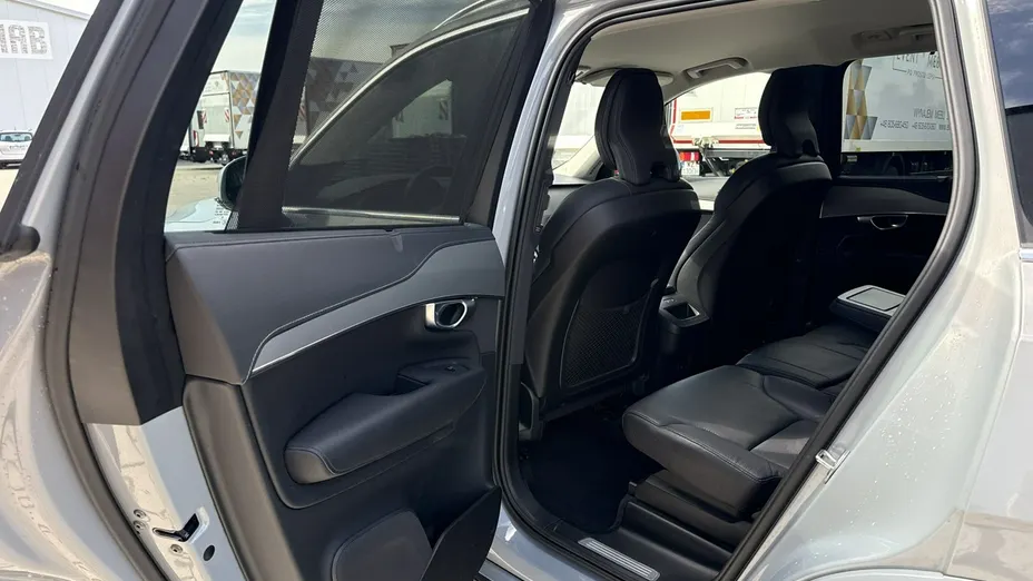 VOLVO XC90 -