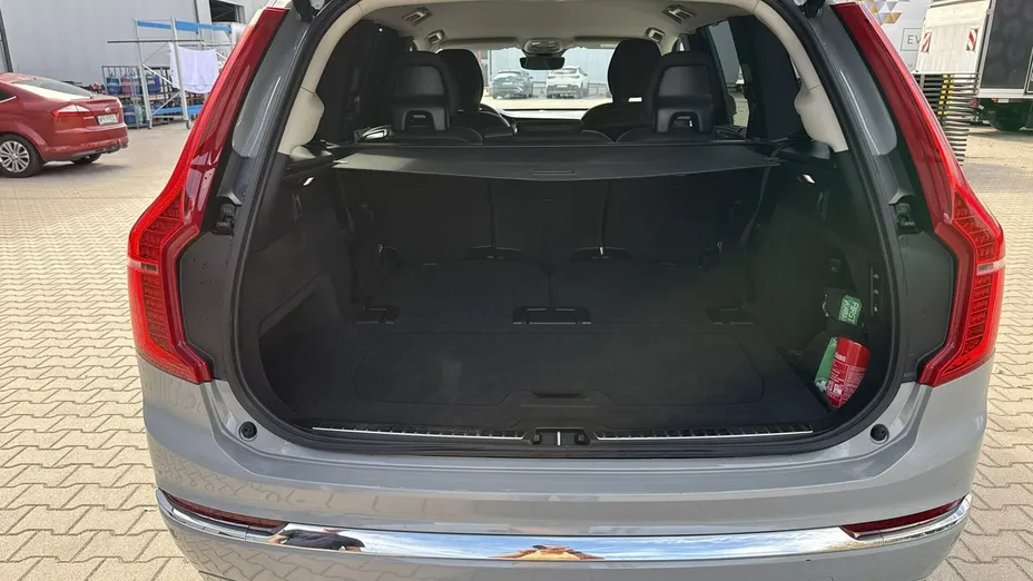 VOLVO XC90 -