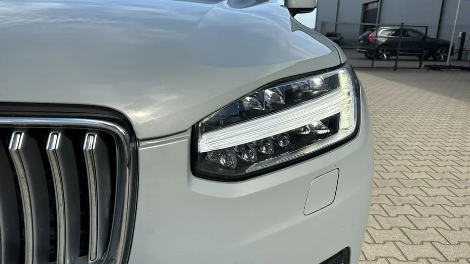 VOLVO XC90 -