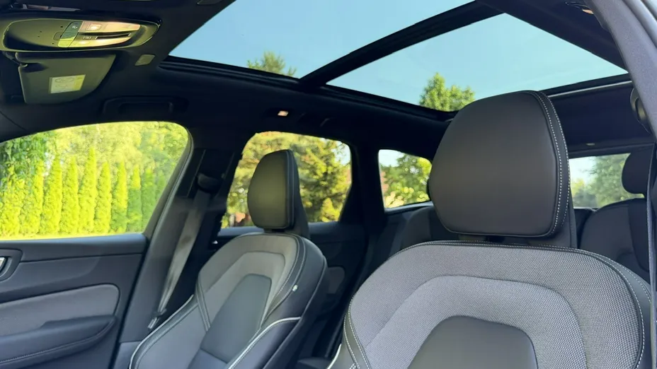 VOLVO XC60 -