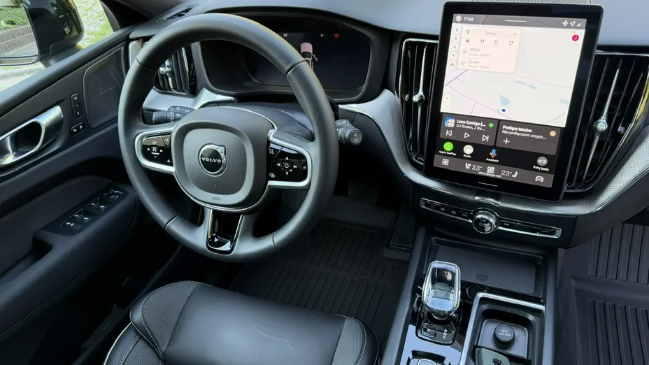 VOLVO XC60 -