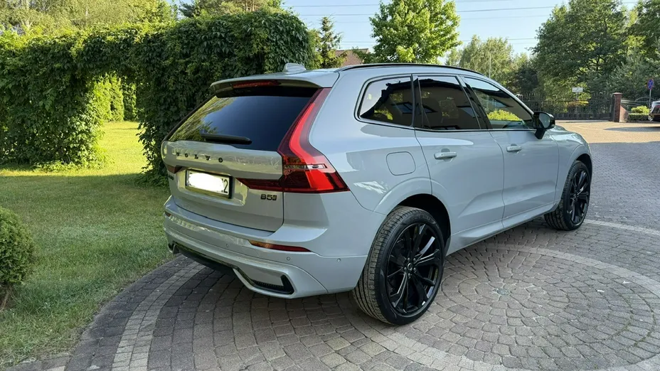 VOLVO XC60 -
