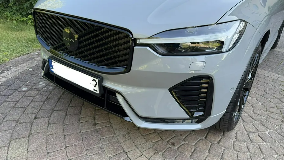 VOLVO XC60 -