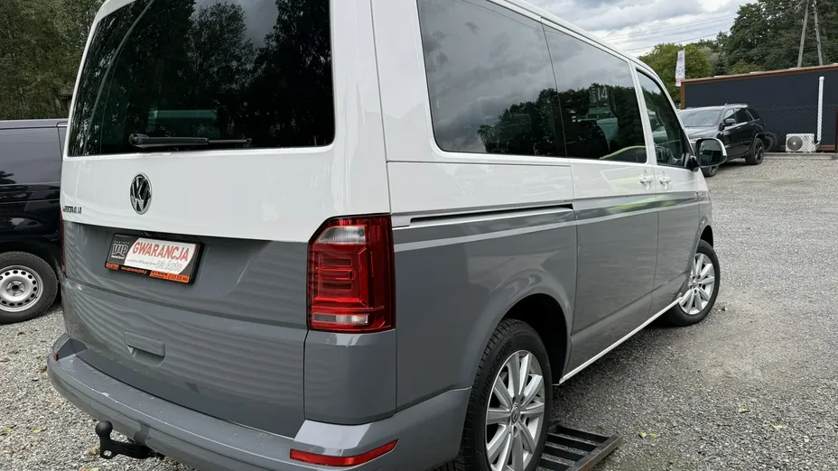 VOLKSWAGEN Multivan -