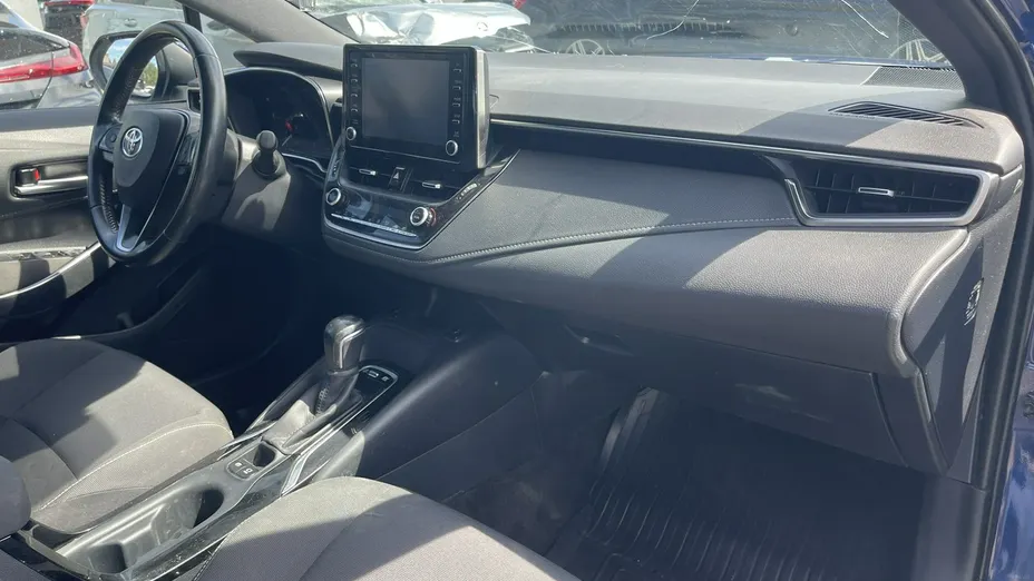 TOYOTA Corolla -