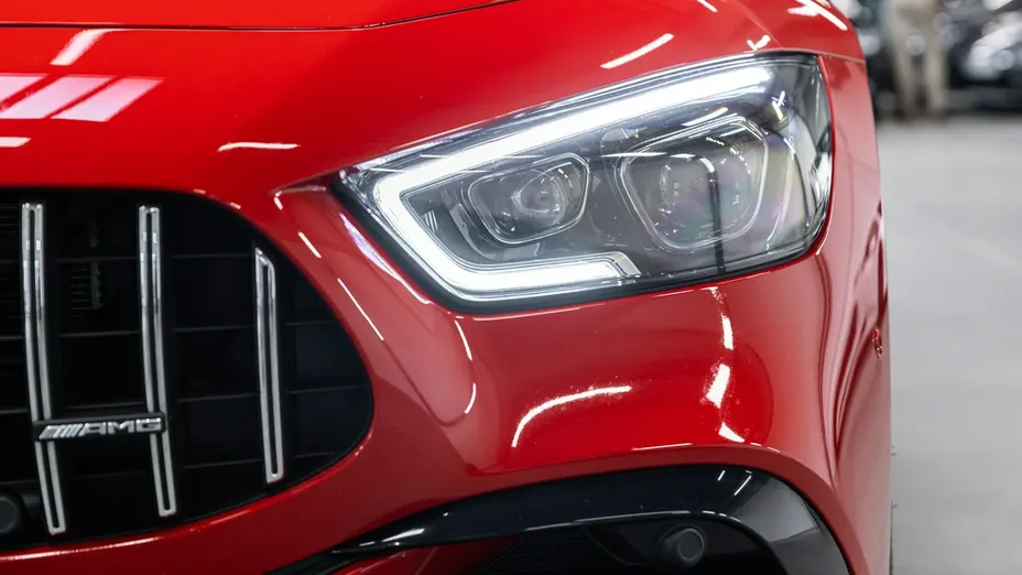 MERCEDES-BENZ AMG GT -