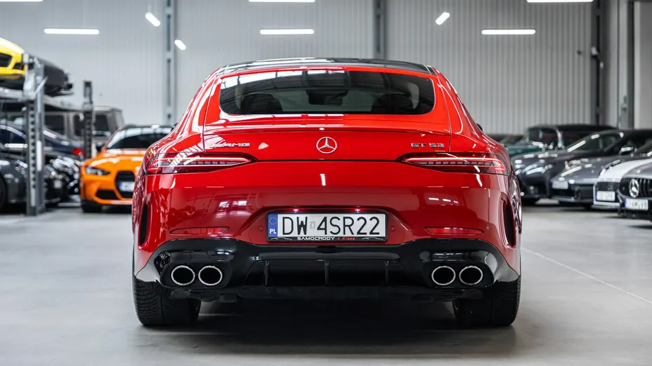 MERCEDES-BENZ AMG GT -