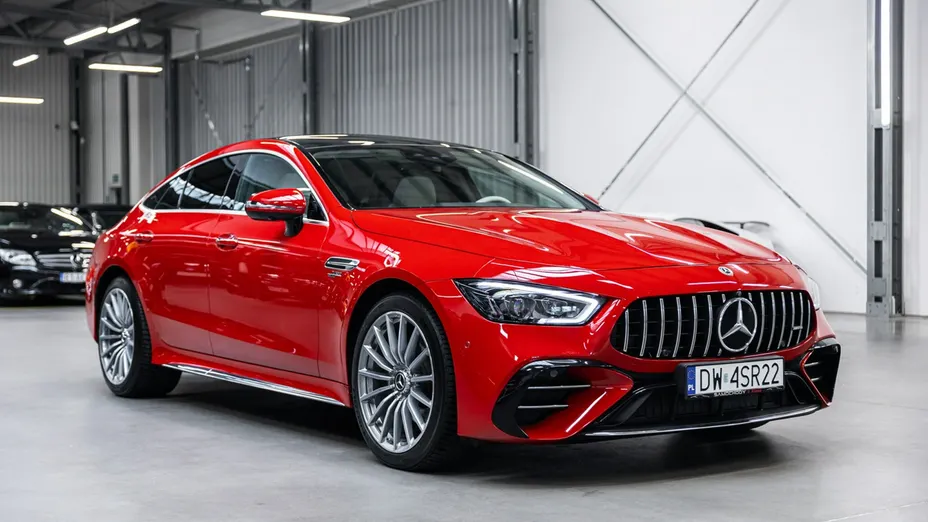 MERCEDES-BENZ AMG GT -
