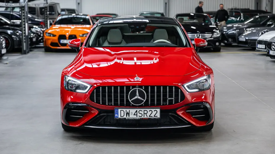 MERCEDES-BENZ AMG GT -