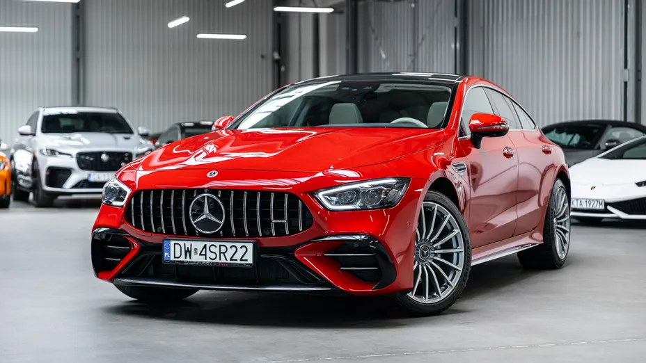 MERCEDES-BENZ AMG GT -