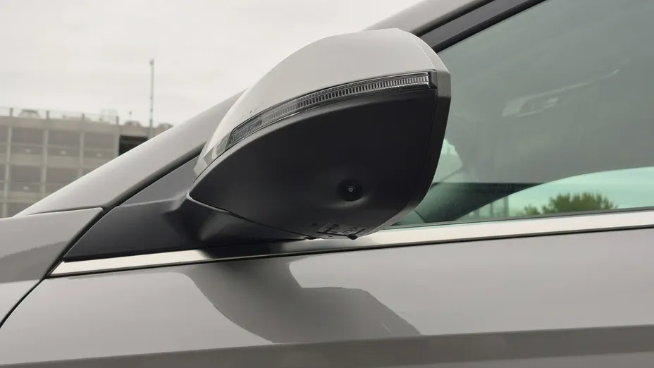HYUNDAI Kona -