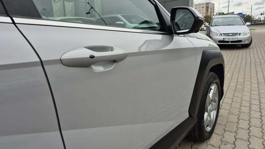 HYUNDAI Kona -