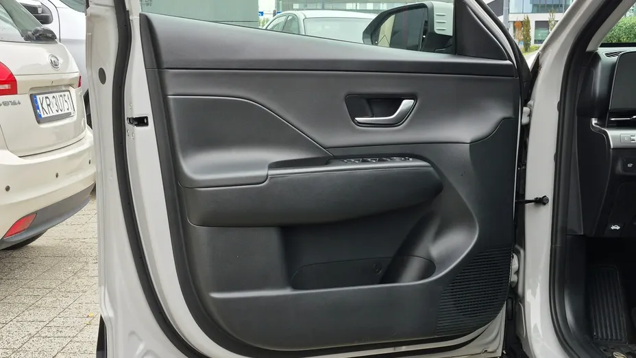 HYUNDAI Kona -