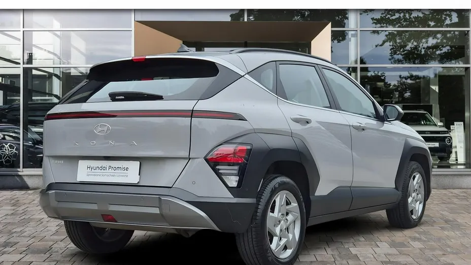 HYUNDAI Kona -
