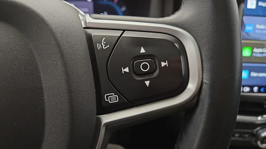 VOLVO XC60 -