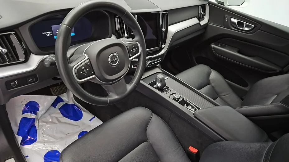 VOLVO XC60 -