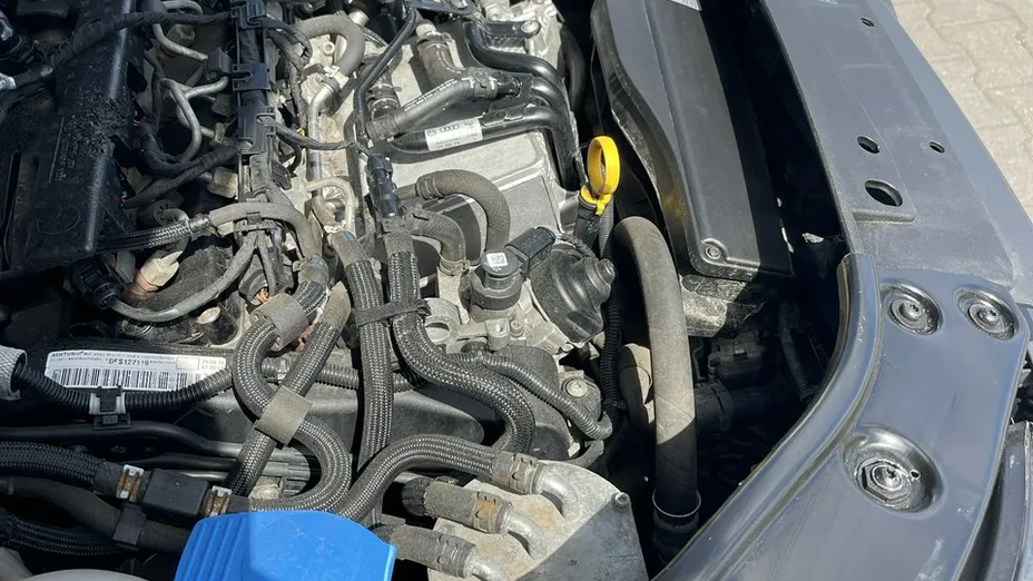 VOLKSWAGEN Caddy -