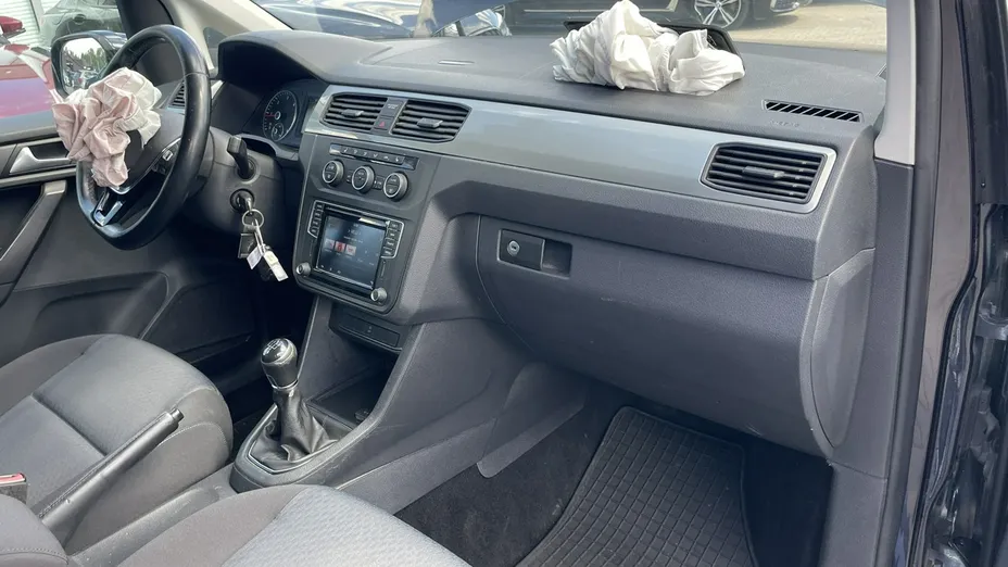 VOLKSWAGEN Caddy -