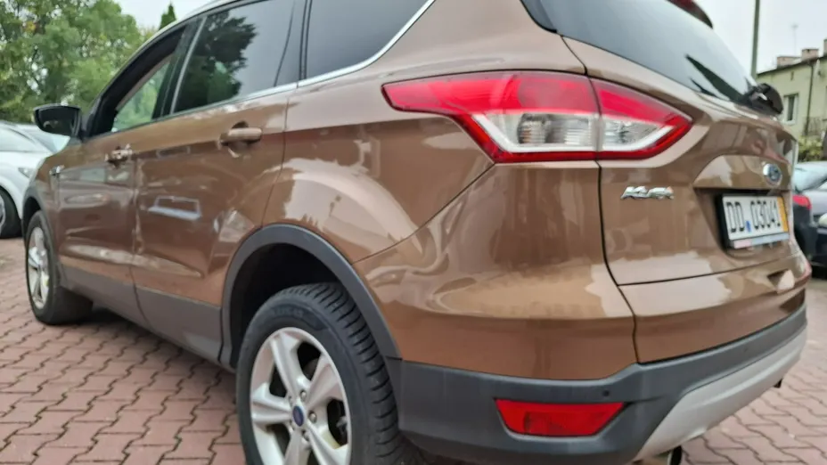 FORD Kuga -