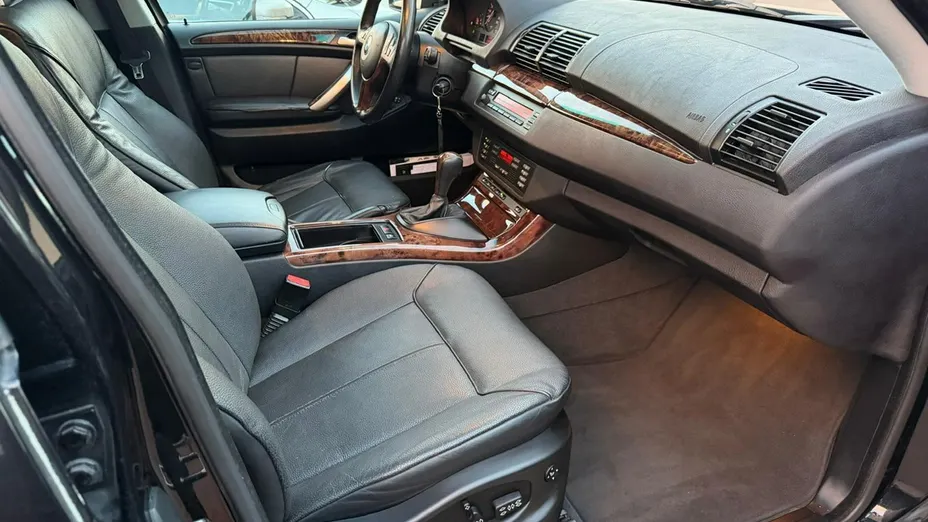 BMW X5 -