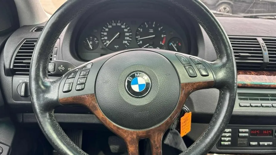 BMW X5 -