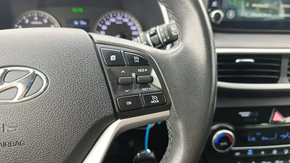 HYUNDAI Tucson -