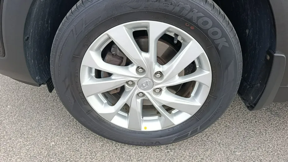 HYUNDAI Tucson -