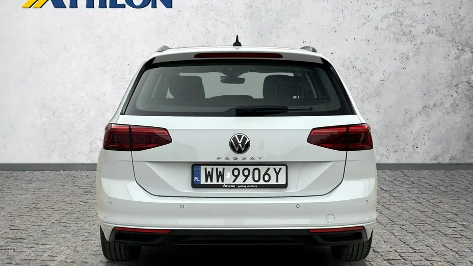 VOLKSWAGEN Passat -