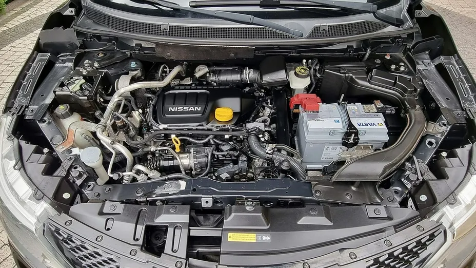 NISSAN Qashqai -