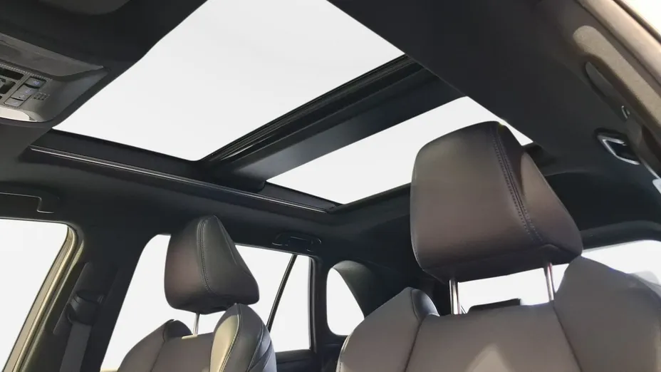 TOYOTA RAV4 -