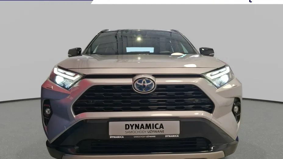 TOYOTA RAV4 -