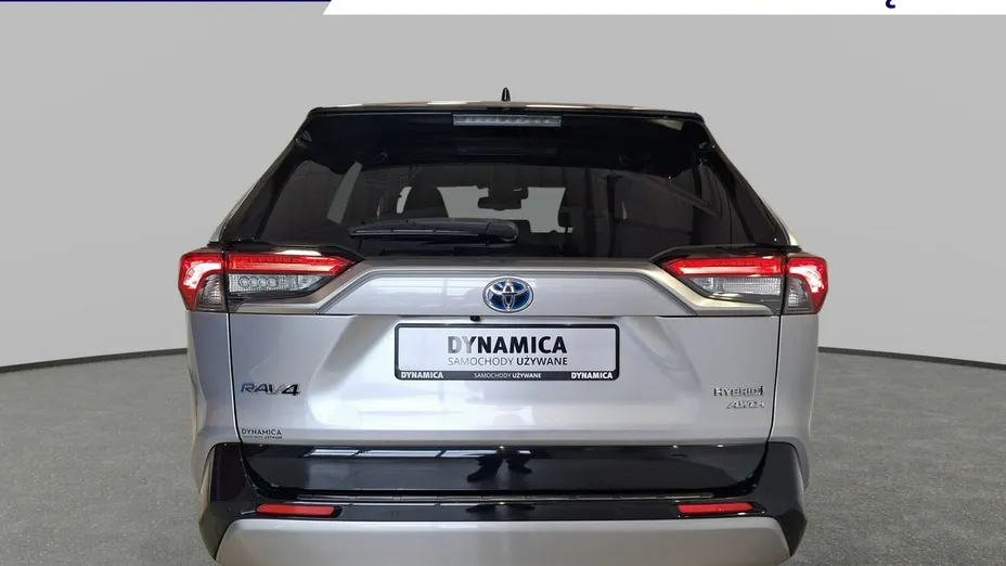 TOYOTA RAV4 -