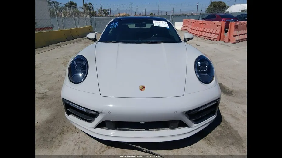 PORSCHE 911 -