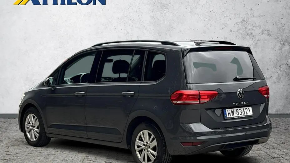 VOLKSWAGEN Touran -