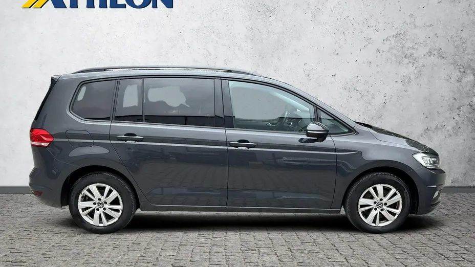 VOLKSWAGEN Touran -