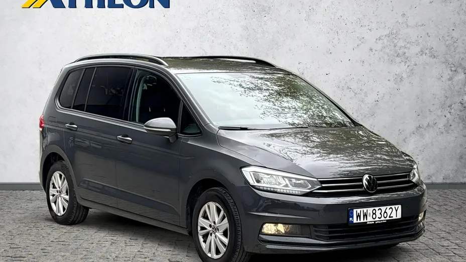 VOLKSWAGEN Touran -